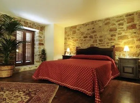 Masseria La Chiusa Hotel 3*