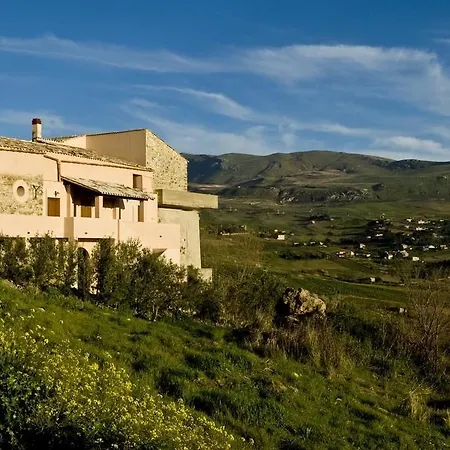 Masseria La Chiusa Hotel 3*